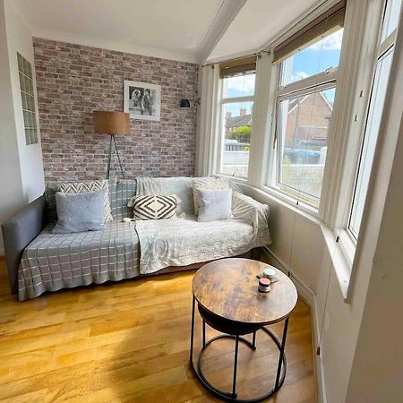 Apartament Cosy Flat In Burgess Hill, Sussex Zewnętrze zdjęcie